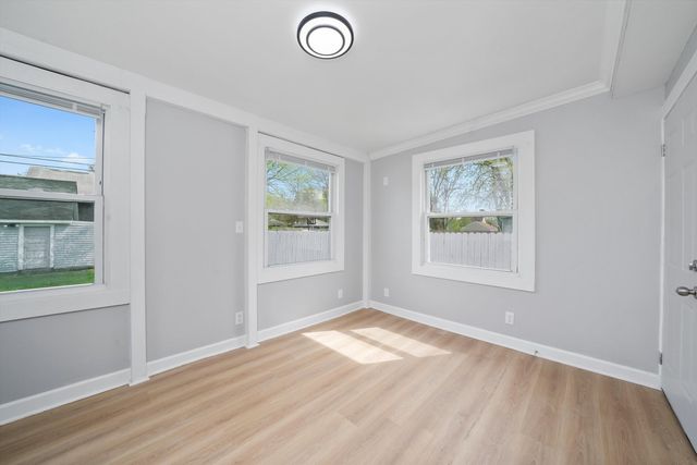 500 Engle Street, Dolton, IL 60419