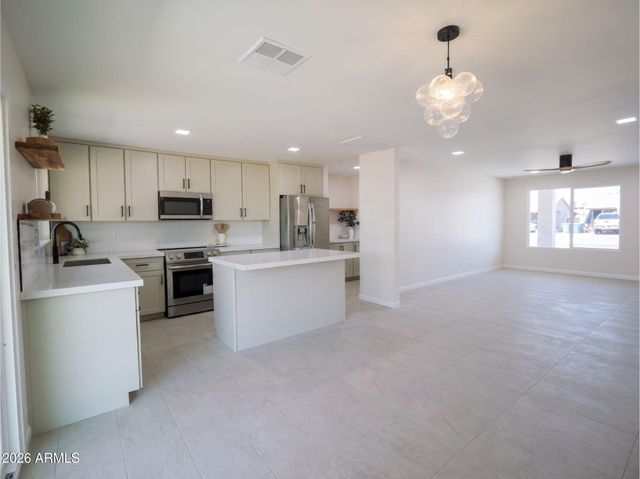 2541 N 50 Lane, Phoenix, AZ 85035