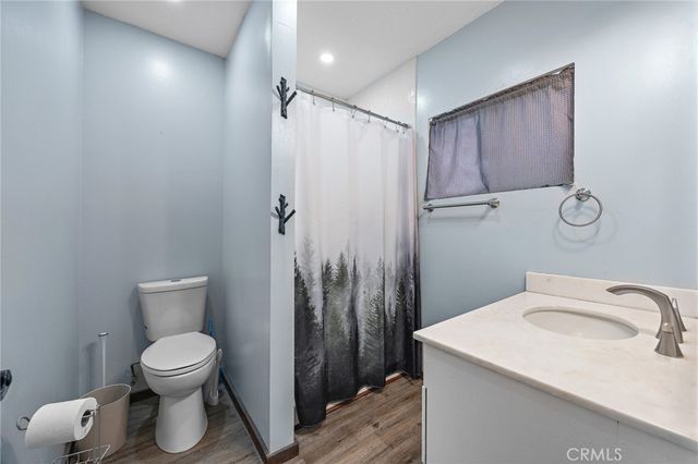 23376 Crestline Road, Crestline, CA 92325