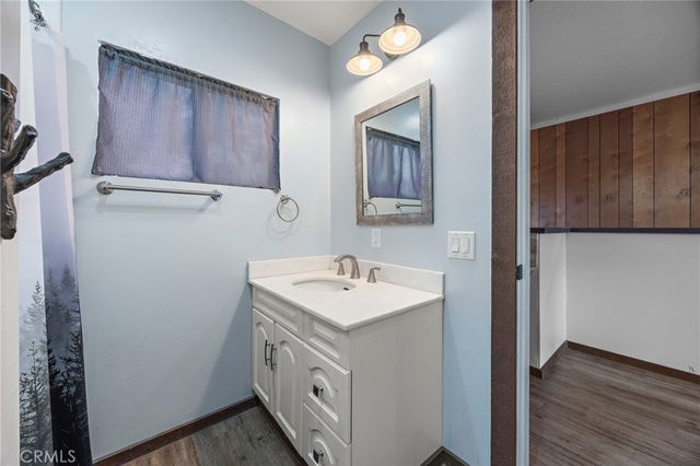 23376 Crestline Road, Crestline, CA 92325