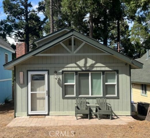 23376 Crestline Road, Crestline, CA 92325