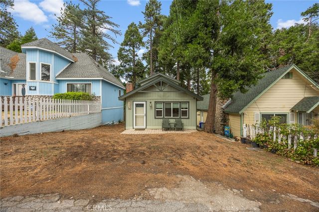 23376 Crestline Road, Crestline, CA 92325