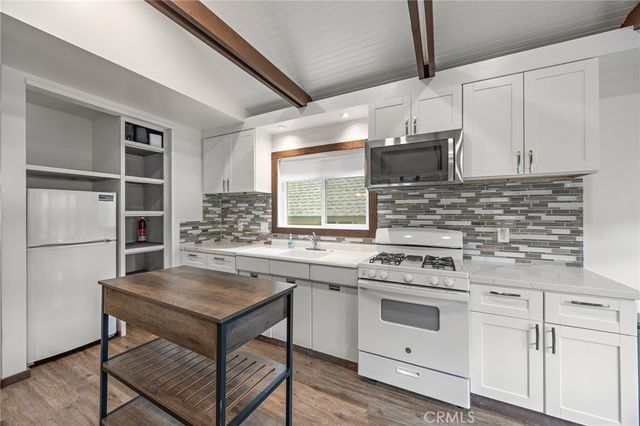 23376 Crestline Road, Crestline, CA 92325
