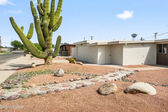 7438 E 25th Street, Tucson, AZ 85710
