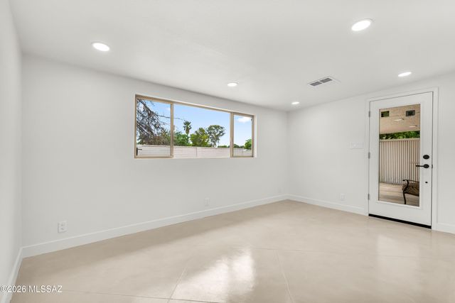 7438 E 25th Street, Tucson, AZ 85710