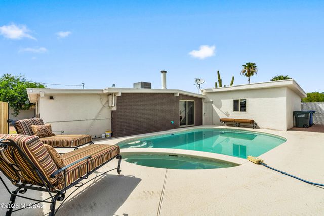 7438 E 25th Street, Tucson, AZ 85710
