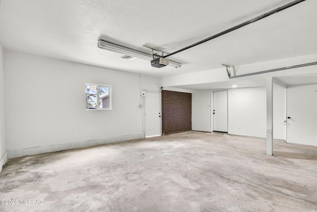 7438 E 25th Street, Tucson, AZ 85710