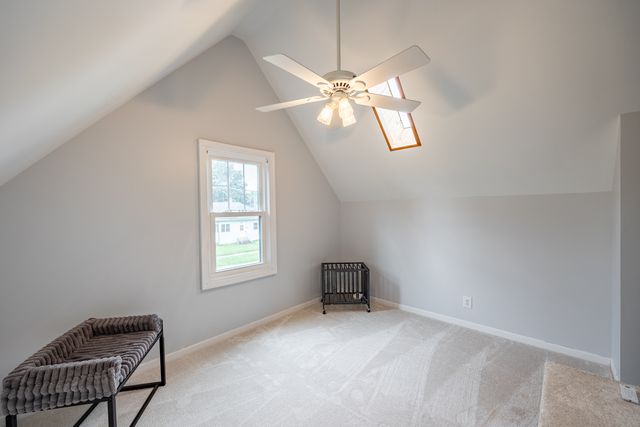 725 Augusta Avenue, Elgin, IL 60120