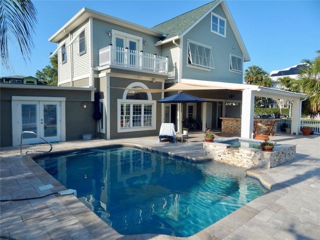 8025 ISLAND DRIVE, Port Richey, FL 34668