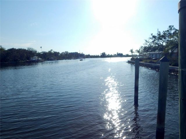 8025 ISLAND DRIVE, Port Richey, FL 34668