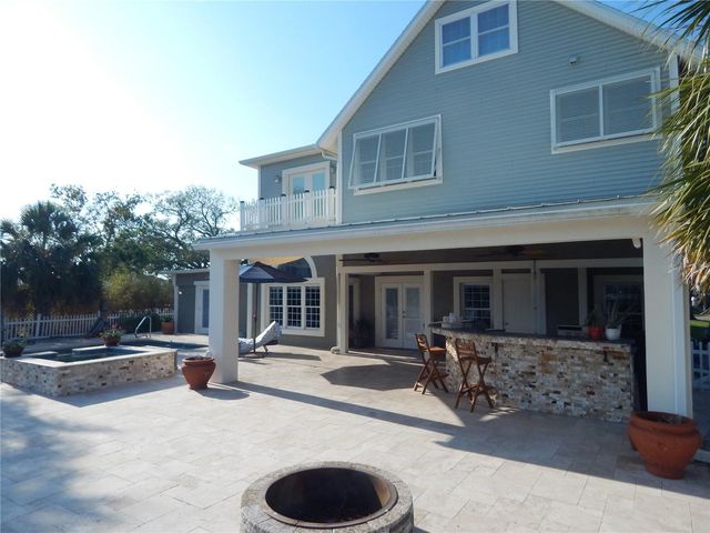 8025 ISLAND DRIVE, Port Richey, FL 34668