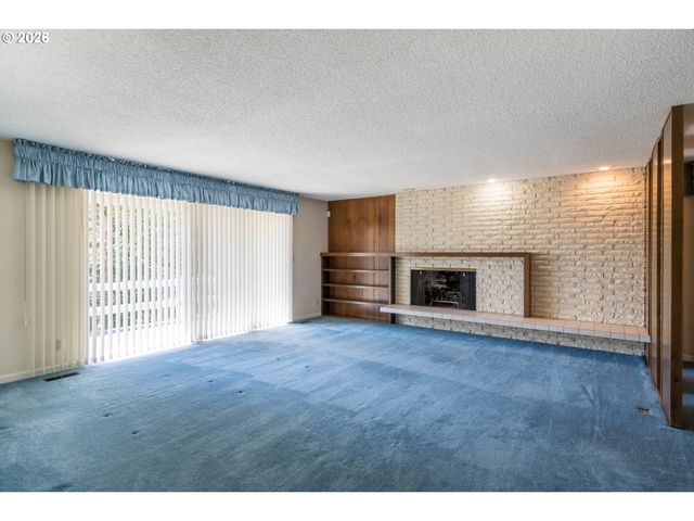 4072 NORMANDY Way, Eugene, OR 97405