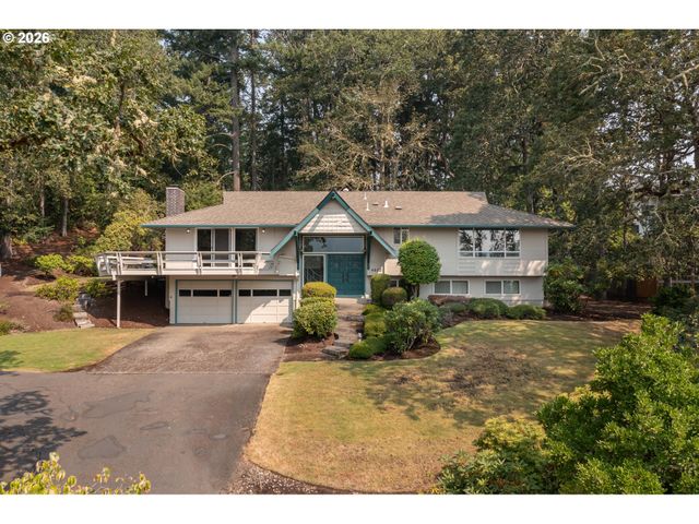 4072 NORMANDY Way, Eugene, OR 97405
