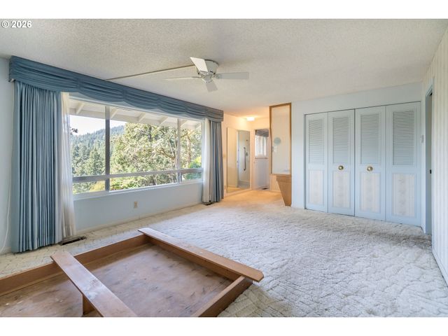 4072 NORMANDY Way, Eugene, OR 97405