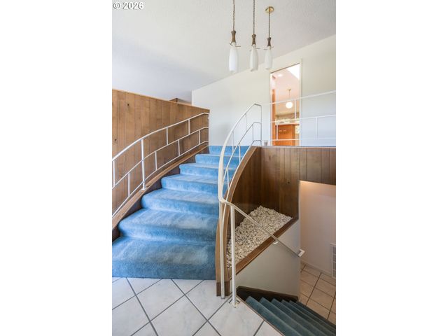 4072 NORMANDY Way, Eugene, OR 97405