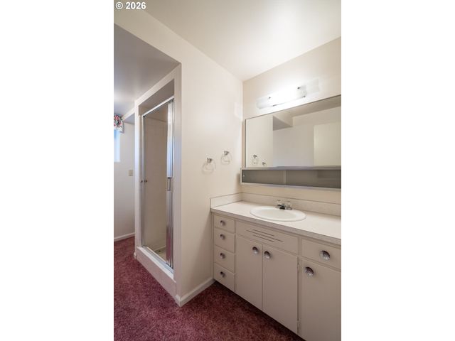 4072 NORMANDY Way, Eugene, OR 97405