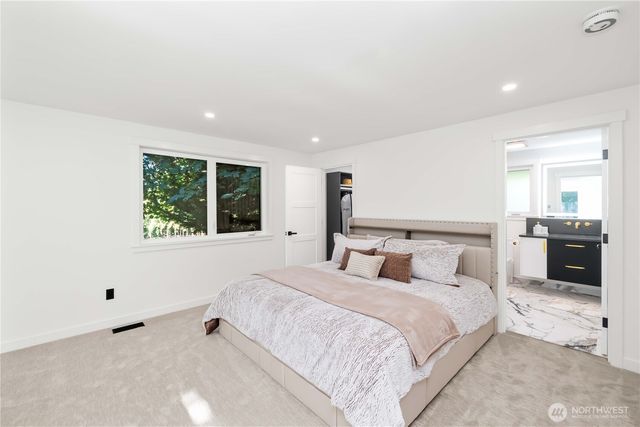 28030 185th Place SE, Kent, WA 98052