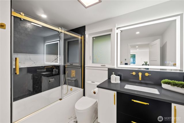 28030 185th Place SE, Kent, WA 98052