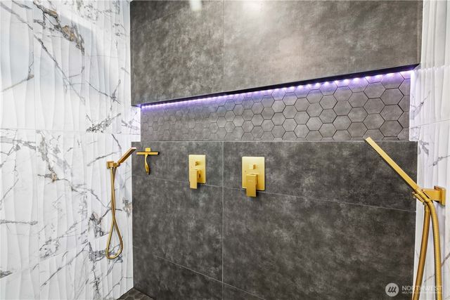 28030 185th Place SE, Kent, WA 98052