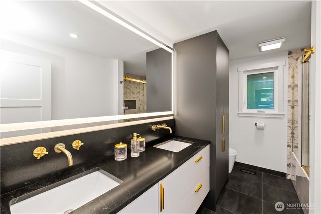 28030 185th Place SE, Kent, WA 98052