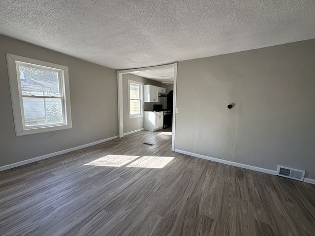 4635 Xenia Avenue N, Crystal, MN 55422