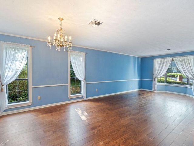 1402 Spanish Moss Drive, Lufkin, TX 75904