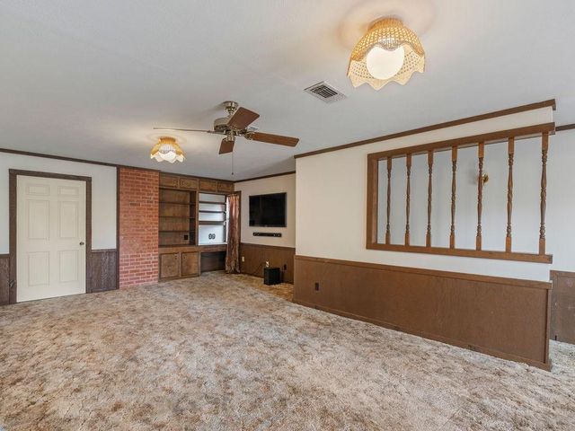 1402 Spanish Moss Drive, Lufkin, TX 75904