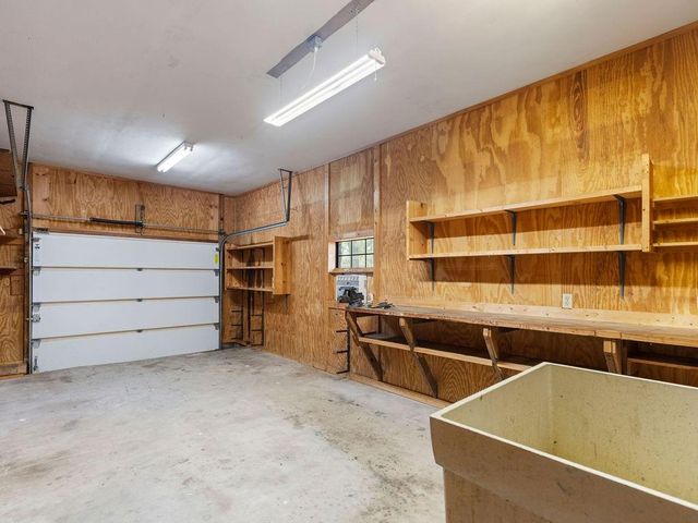 1402 Spanish Moss Drive, Lufkin, TX 75904