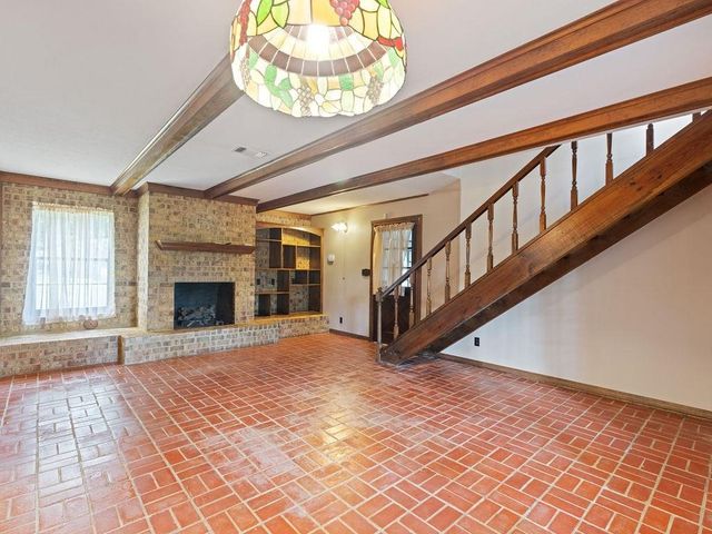 1402 Spanish Moss Drive, Lufkin, TX 75904