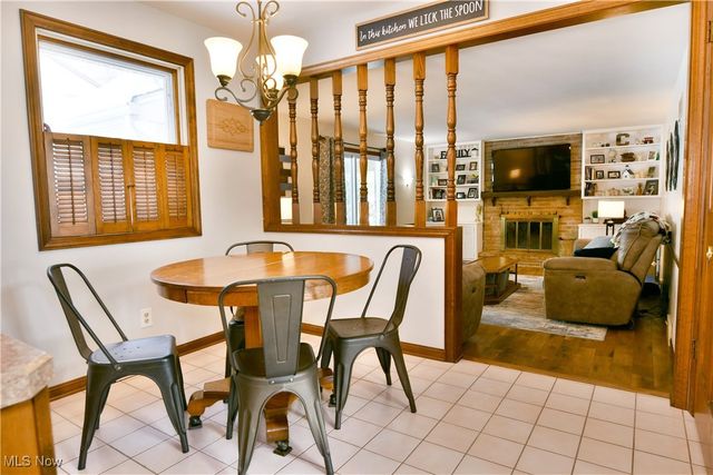 1654 Squaw Creek Drive, Girard, OH 44420