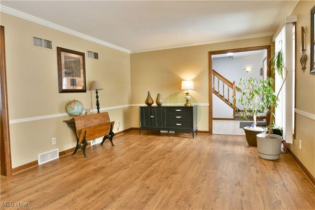 1654 Squaw Creek Drive, Girard, OH 44420