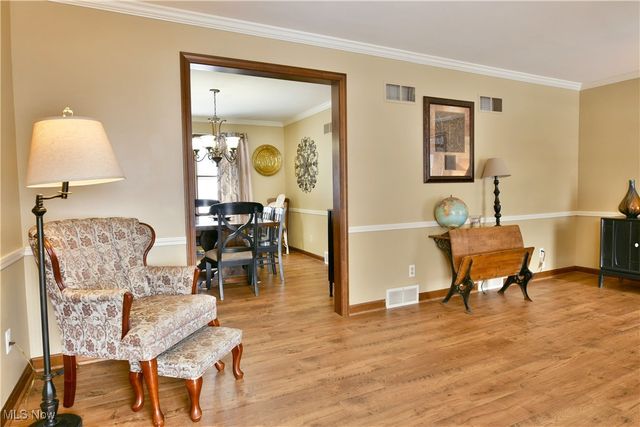 1654 Squaw Creek Drive, Girard, OH 44420