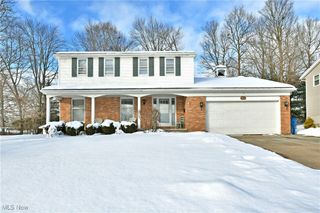 1654 Squaw Creek Drive, Girard, OH 44420