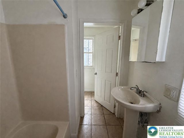 518 West Tilghman Street 1, Allentown City, PA 18102
