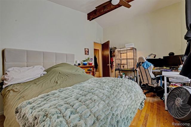 8704 Edna Drive, Warren, MI 48093