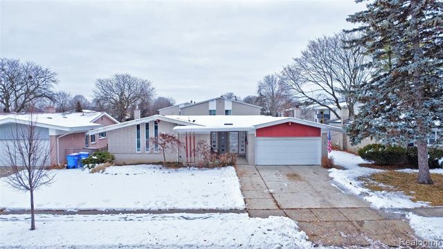 8704 Edna Drive, Warren, MI 48093