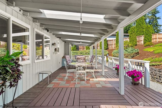 15911 91st Avenue Ct, Puyallup, WA 98375