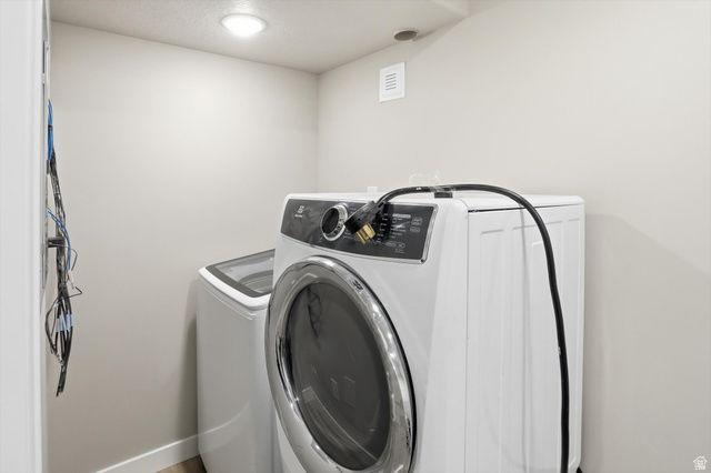 3815 W SAFFLOWER DR, Lehi, UT 84048