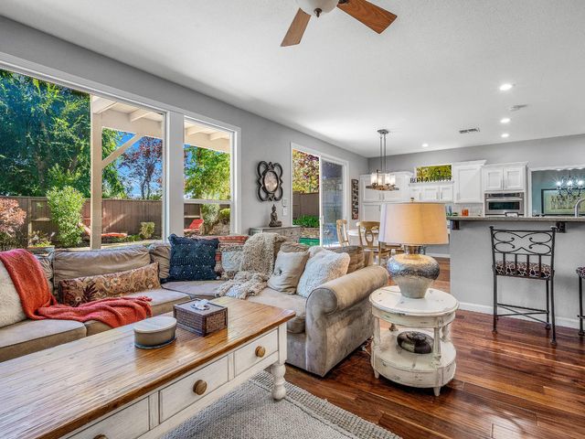4035 Meadow Wood Dr, El Dorado Hills, CA 95762