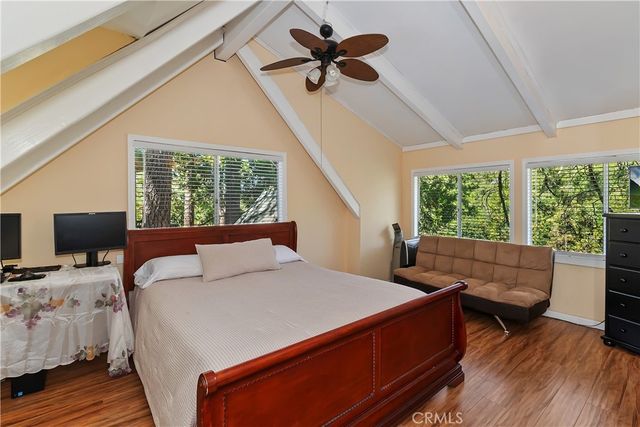 1468 GOLDEN RULE LN, Lake Arrowhead, CA 92352