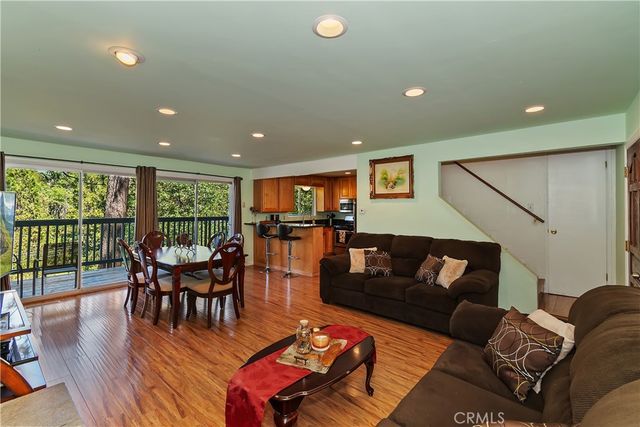 1468 GOLDEN RULE LN, Lake Arrowhead, CA 92352