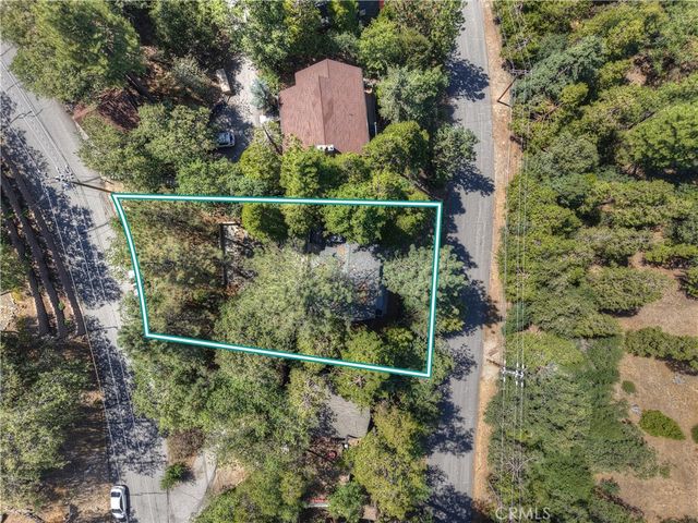 1468 GOLDEN RULE LN, Lake Arrowhead, CA 92352