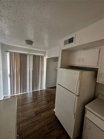 5625 Antoine Drive 208, Houston, TX 77091