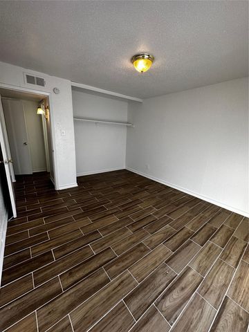 5625 Antoine Drive 208, Houston, TX 77091