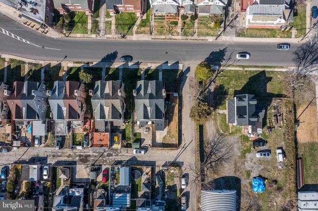 219 N WYCOMBE AVE, Lansdowne, PA 19050