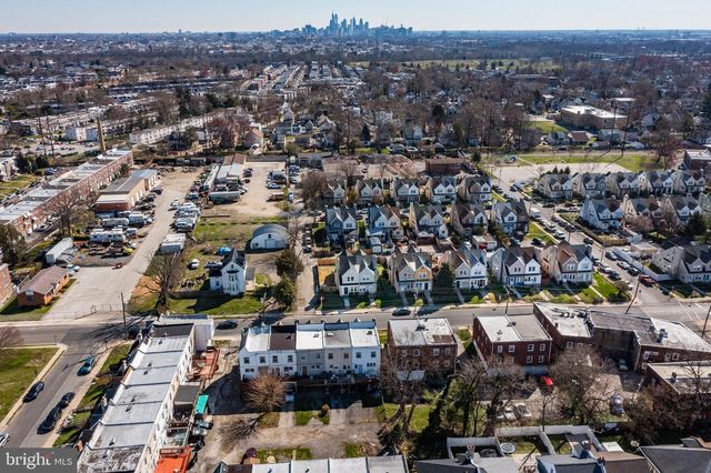 219 N WYCOMBE AVE, Lansdowne, PA 19050