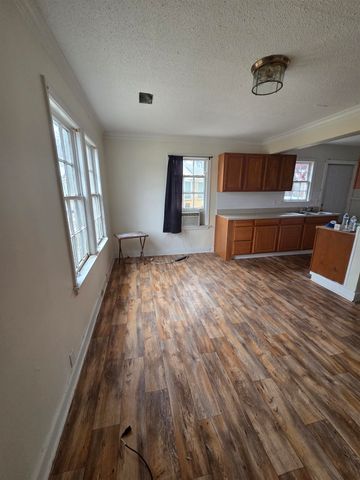 1372 N LEXINGTON CIR, Memphis, TN 38107