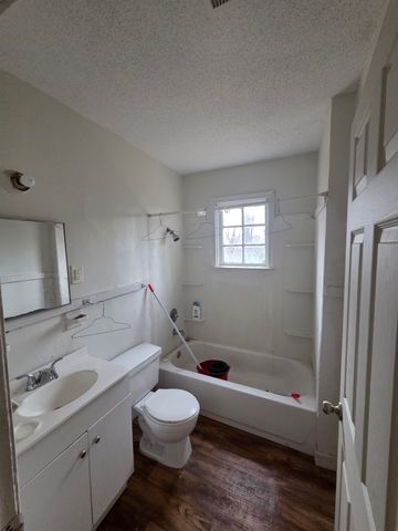 1372 N LEXINGTON CIR, Memphis, TN 38107