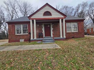 1372 N LEXINGTON CIR, Memphis, TN 38107