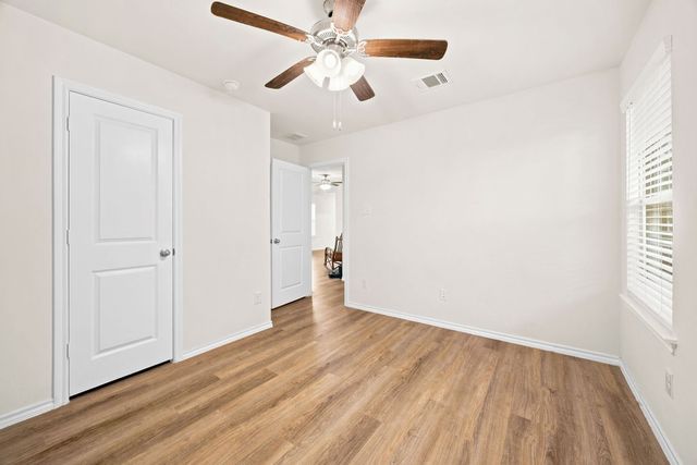 822 Ramble Road, Lavon, TX 75166